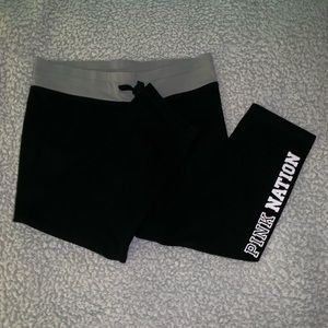 PINK Victoria’s Secret cropped leggings